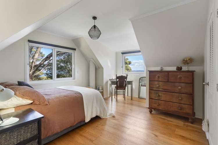 23 Scenic Drive Titirangi_11