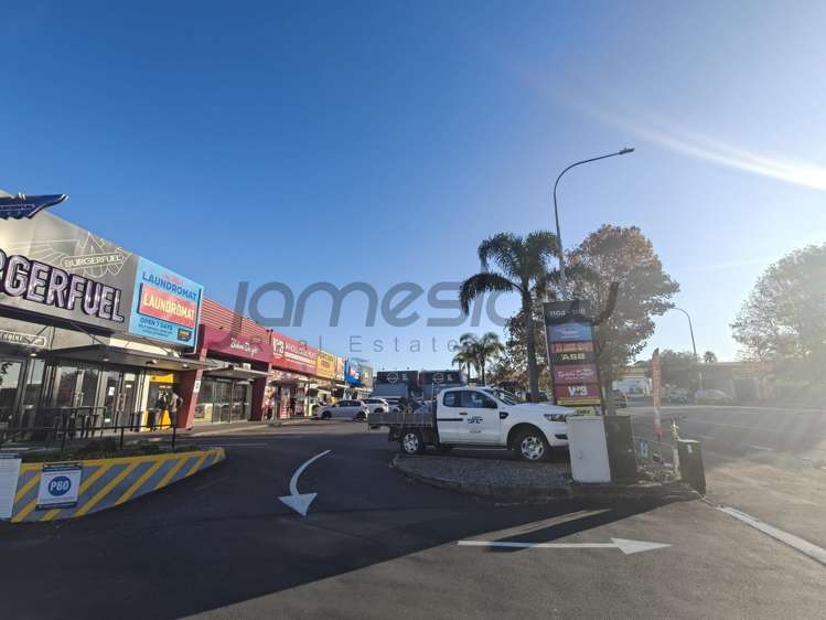 1110 Great North Road Point Chevalier_12