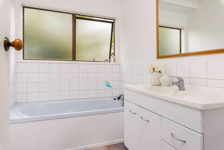 5 Urban Grove Ranui_15