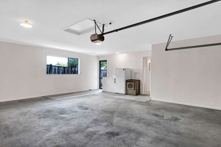 6 Kellyville Heights Merrilands_17