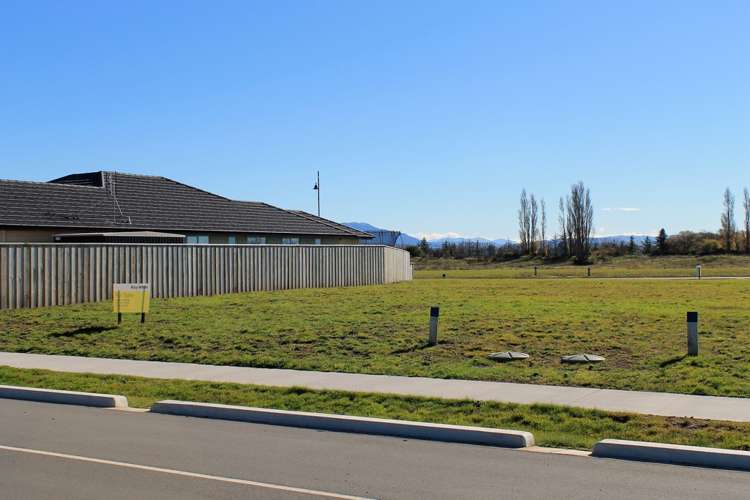 35 Tiritiri Moana Drive Pegasus_2