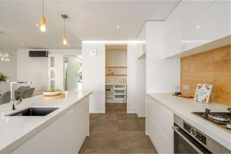 39 Waterstock Way Parklands_6