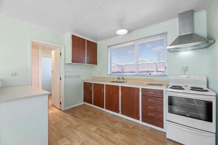 2/4 Weld Street Blenheim Central_1