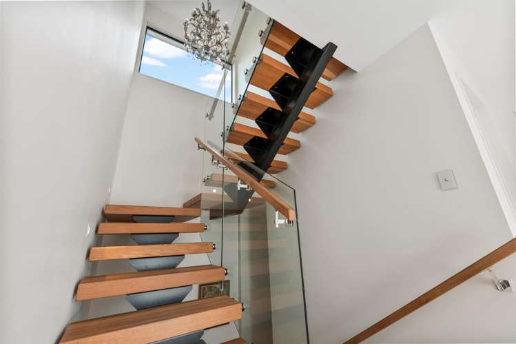 7 Hartles Place Mellons Bay_25