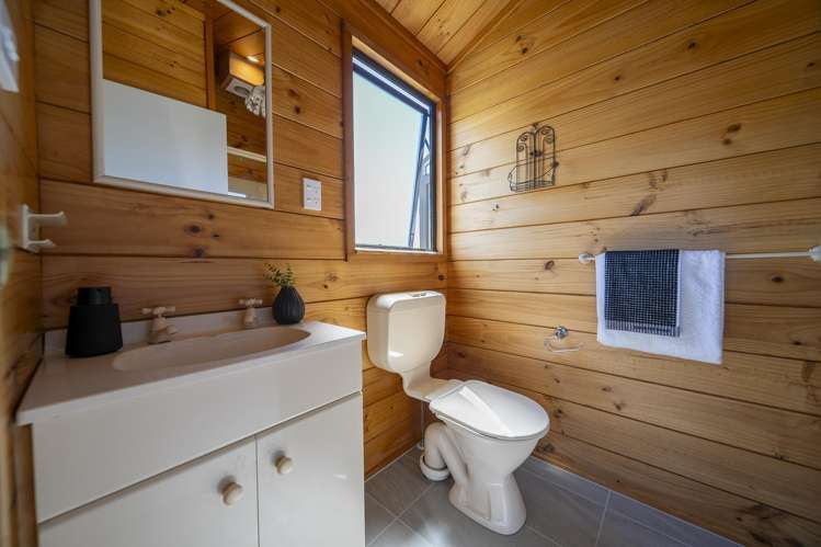 10 Dorizac Place Te Anau_14