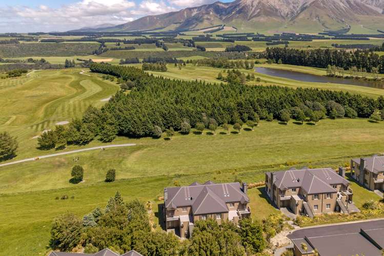 Villa 243/623 Coleridge Road Windwhistle_28