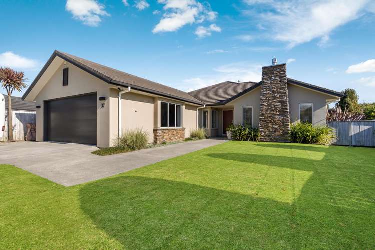 37 Searle Drive_0