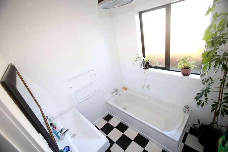 345 Herbert Street Windsor_8