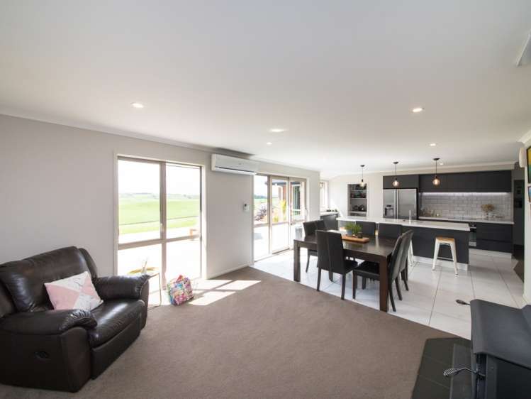 161 Mount Taylor Drive Feilding_3