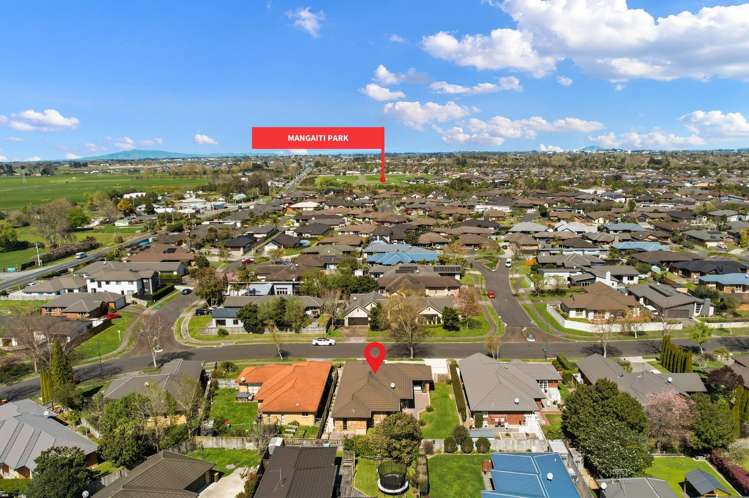 44 Wiltshire Drive Huntington_30