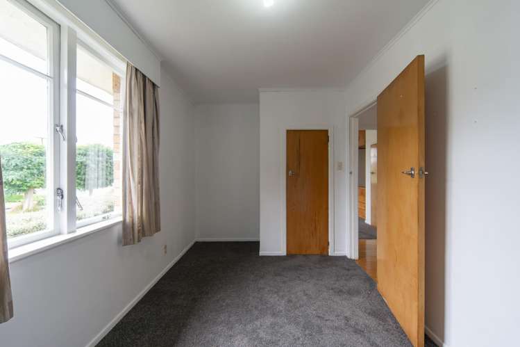 23 Greta Street Glenview_11