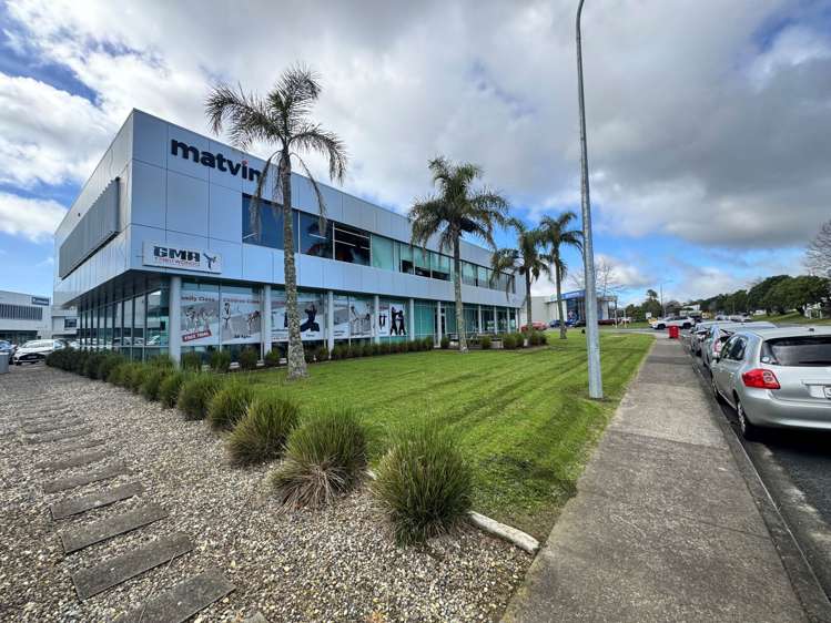 Unit A2/27-29 William Pickering Drive Rosedale_5
