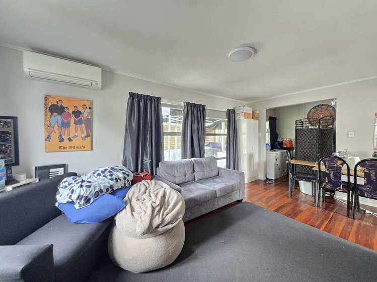 2/47 Gilbert Road Otara_2