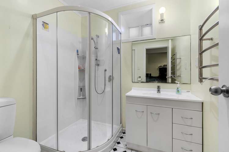 58 Chester Road Tawa_15