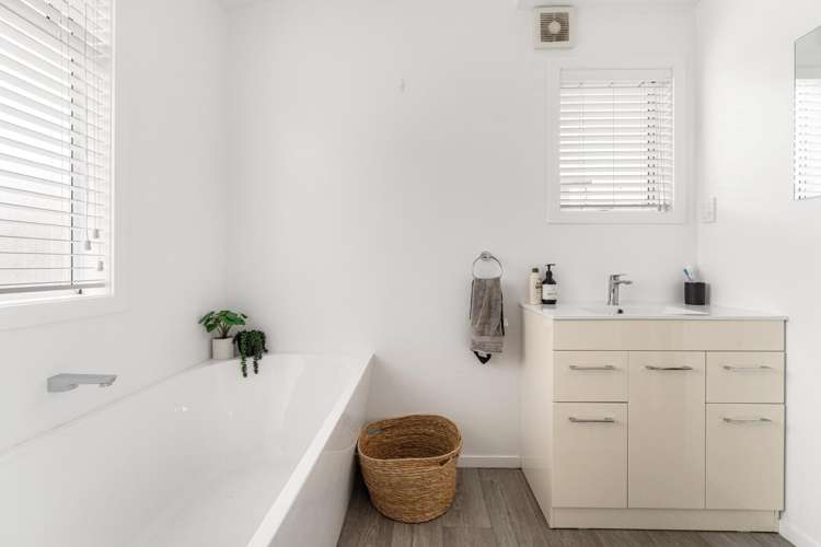 1188b Papamoa Beach Road Papamoa_8