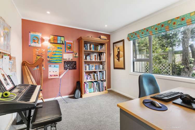 56 Owhiro Bay Parade Owhiro Bay_10