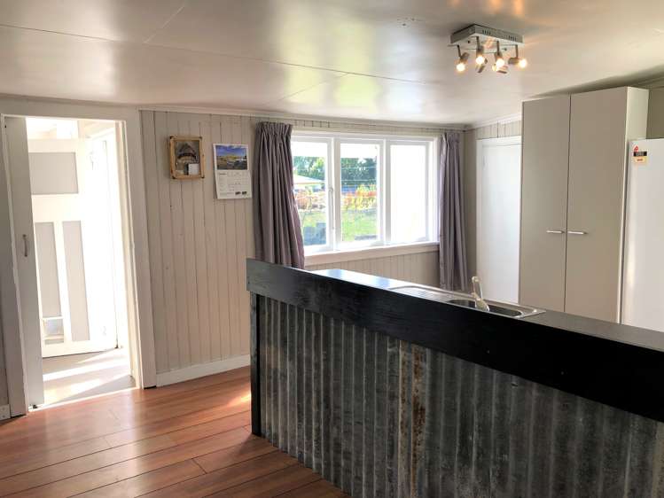 48 Burns Street Milton_5