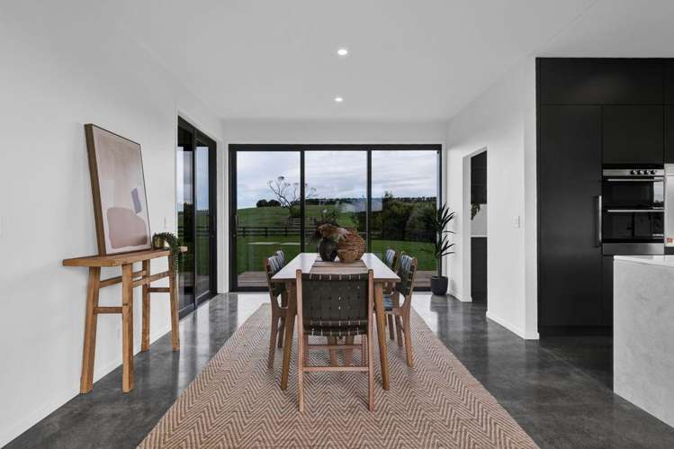 29 Washer Road Omata_5