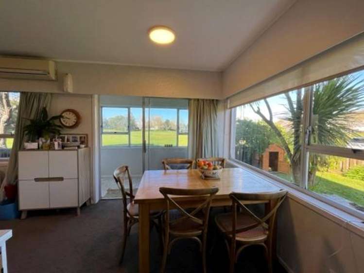 4/7 Eton Avenue Devonport_9