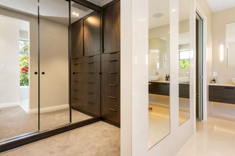 8 Avery Place Redcliffs_16