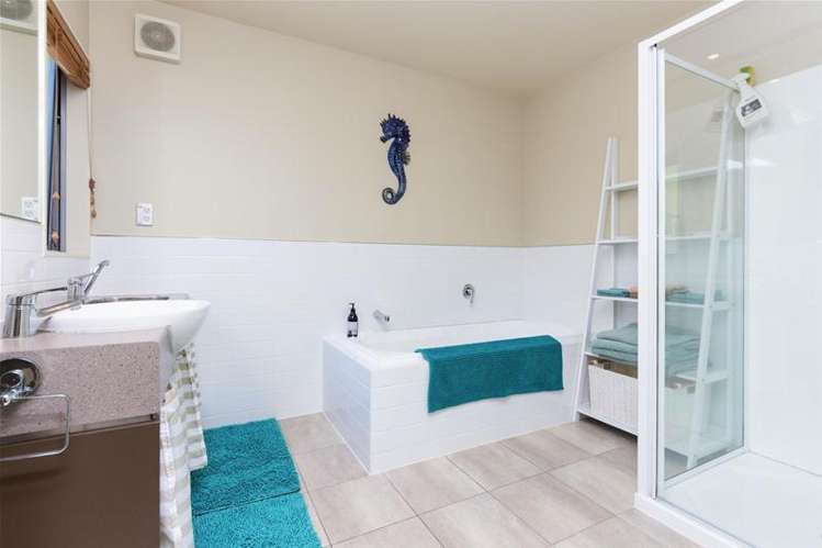 13 Bemrose Place Cockle Bay_18