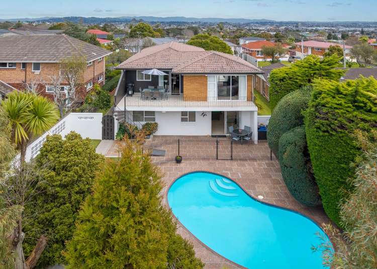 12 Letterkenny Place Blockhouse Bay_22