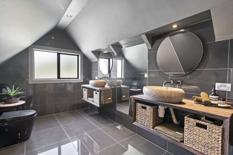 147 Seatoun Heights Road Miramar_11