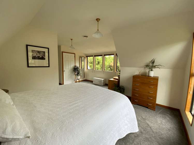 15 Korimako Avenue Otatara_5