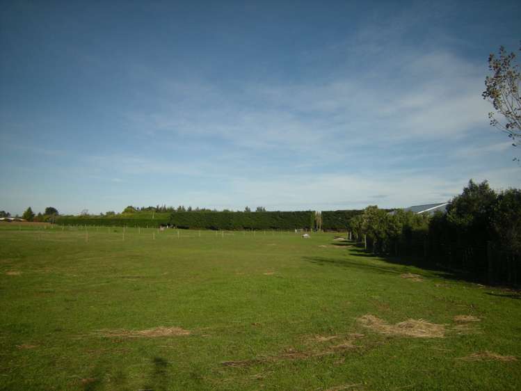 692 Robinsons Road Rolleston_1