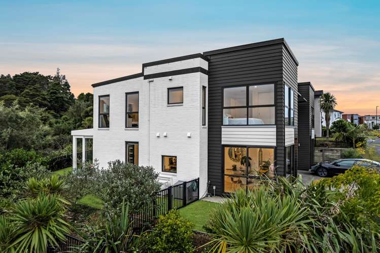 4 Matairangi Avenue Totara Heights_15