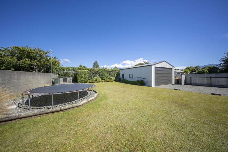 25 Howden Street Te Anau_17