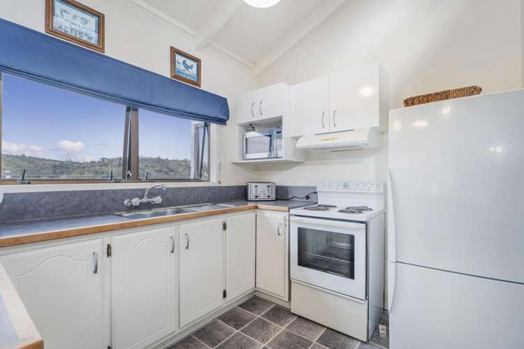 8 Ocean Beach Rd Tairua_13