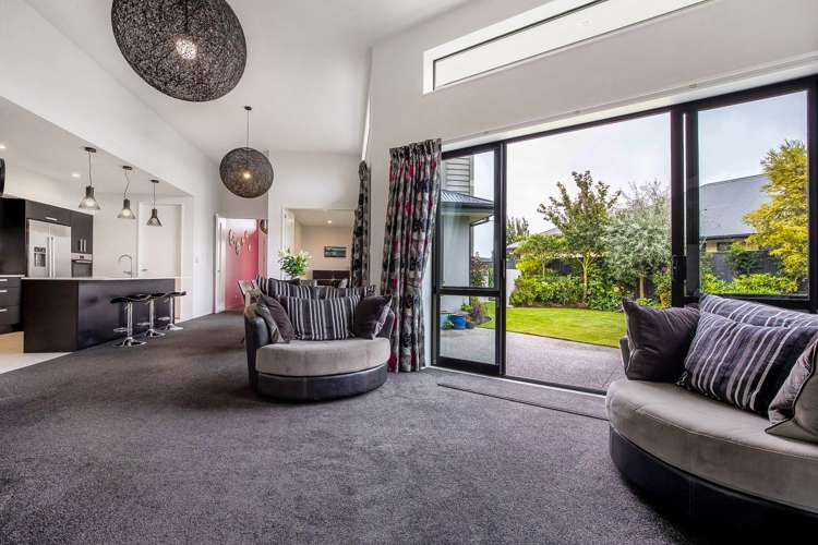 14 Louis Lane Rolleston_9