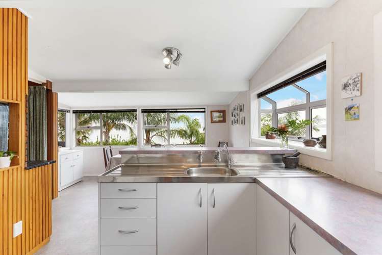 66 Craig Road Maraetai_13