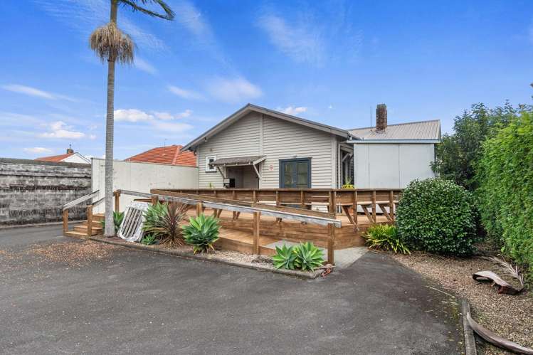 56 Kamo Road Kensington_12