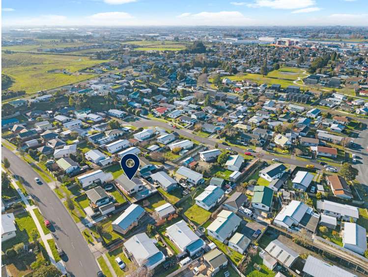 15B Lloyd Drive Nawton_13