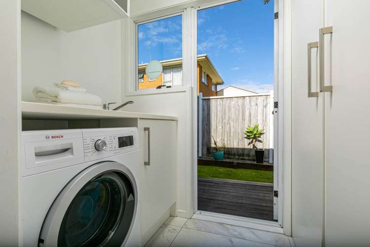 2/3 Rangitira Avenue Takapuna_23