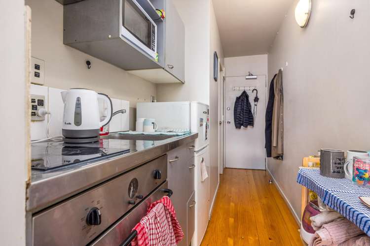Flat 4B/8 Scotia Place City Centre_5