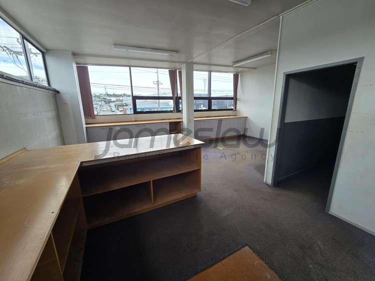 52 Porana Road Wairau Valley_15