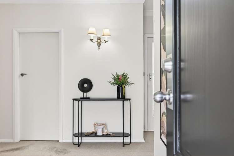 8 Miro Street Lansdowne_17