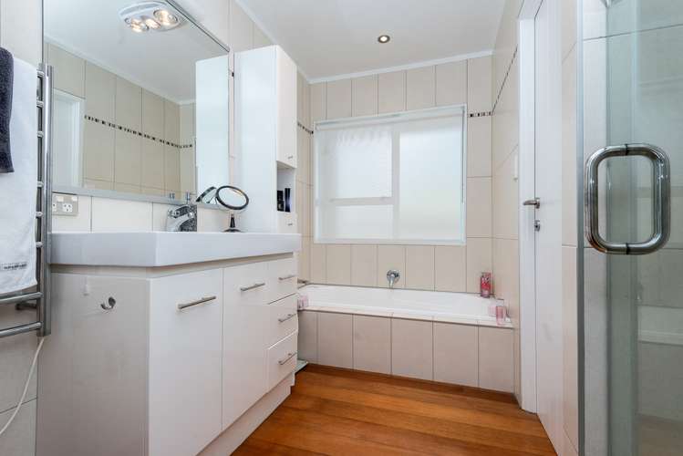 1/130 Cook Street Cockle Bay_9