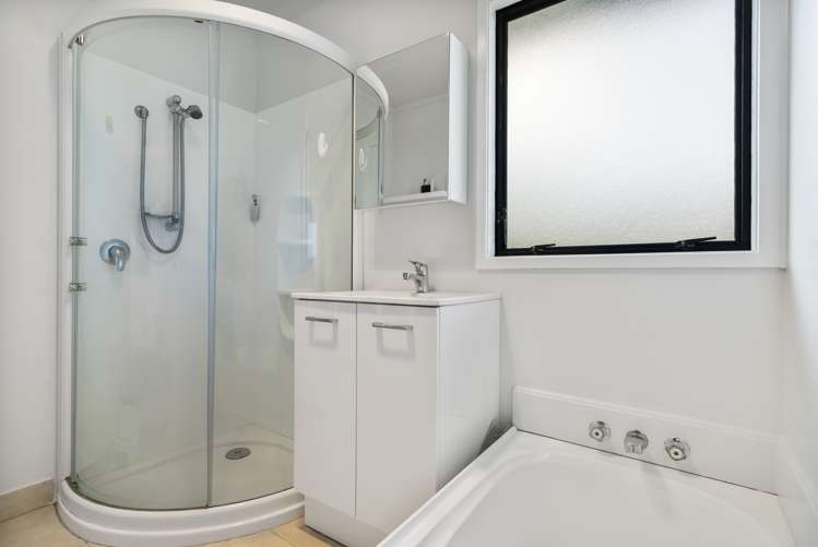 2/16 Cabello Place Unsworth Heights_14