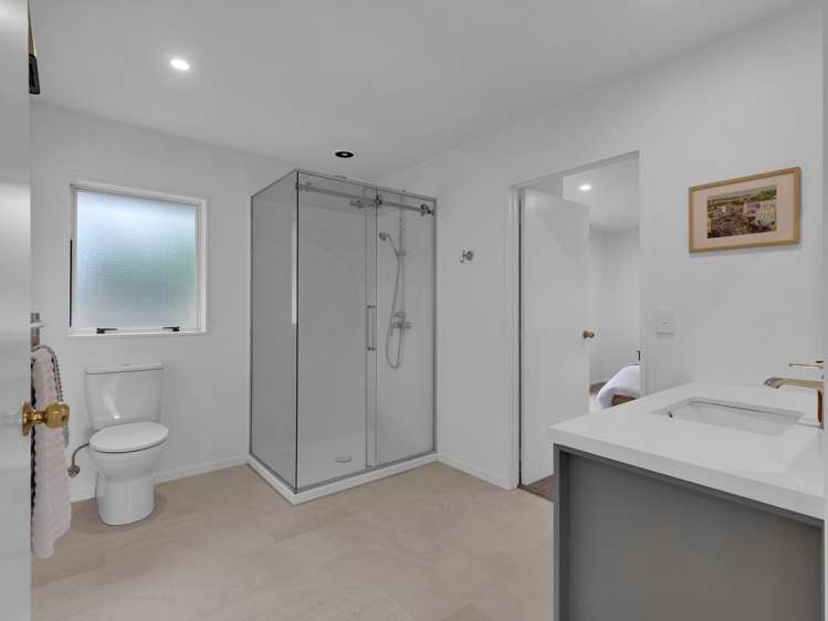 31 Forth Crescent Glenview_17