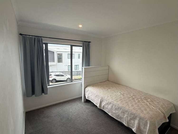 23 Green Bamboo Road Hobsonville_12