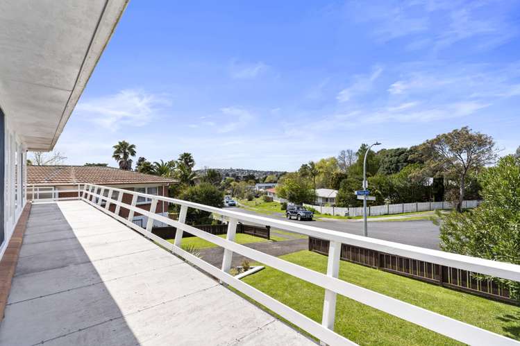 16 La Trobe Street Pakuranga Heights_8