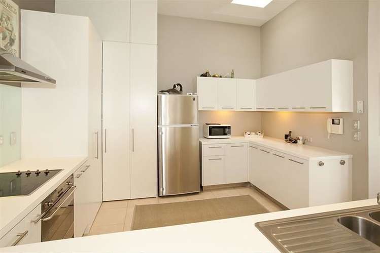 5h/5 Parliament Street Auckland Central_13