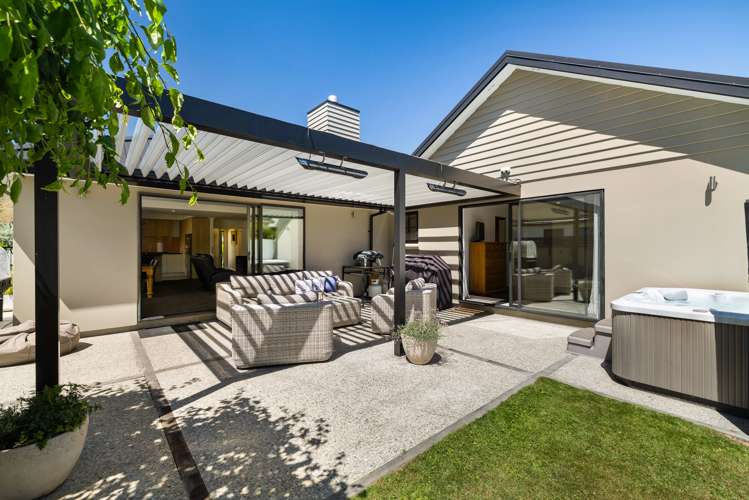 11 Bridesdale Drive Dalefield/Wakatipu Basin_21