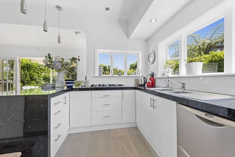 20 Colin Grove Lower Hutt_8