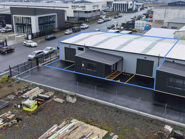 Versatile Belfast Unit (400sqm)