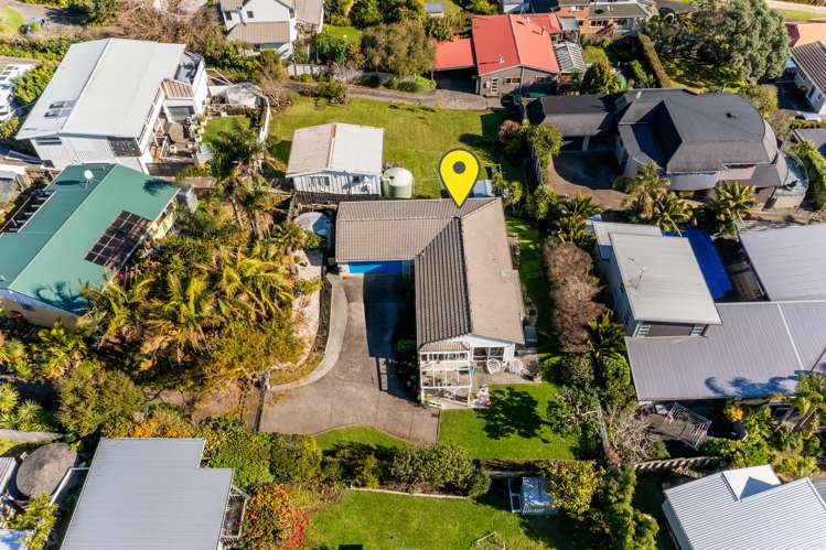 2/984 Whangaparaoa Road Manly_34